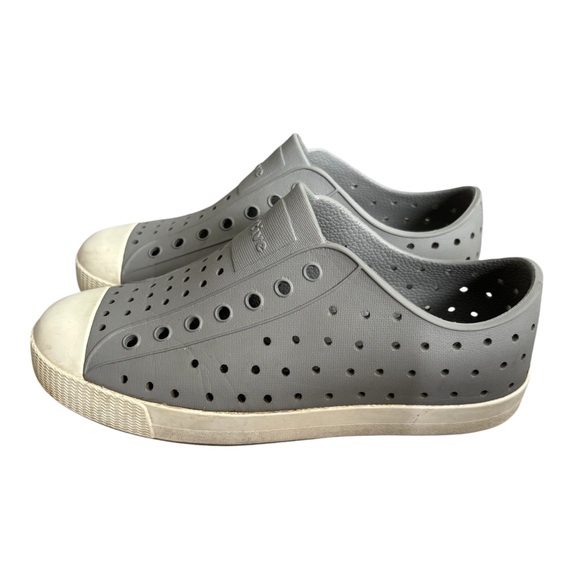 Native Jefferson Child in Pigeon Gray - Picture 5 of 10